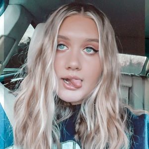 Meet your Posher, Katelynn